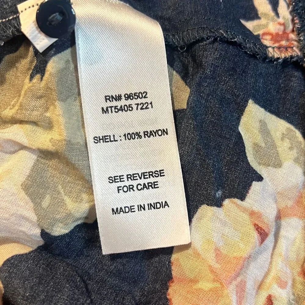 C Blouse - Picture 4 of 4